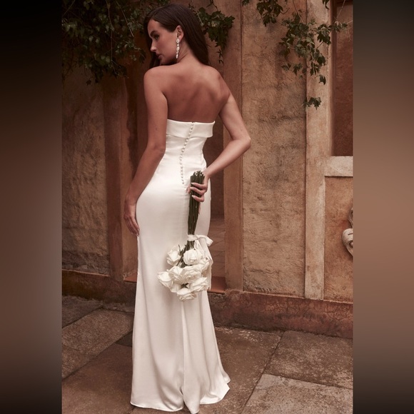 Meshki - Kaitlin Strapless Gown - Picture 3 of 11